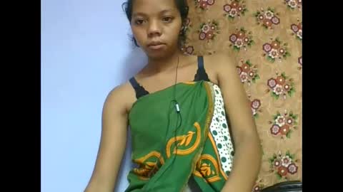 Snapshot of rosah225127 chatting on 17, 5, 2026 rosah225127 online show from 17, 5, 2026
