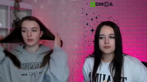 Snapshot of rosalie_liu chatting on 19, 11, 2025 rosalie_liu online show from 19, 11, 2025