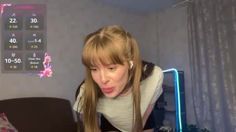 Snapshot of rosamoore chatting on 30, 3, 2026 RoosaMoore online show from 30, 3, 2026