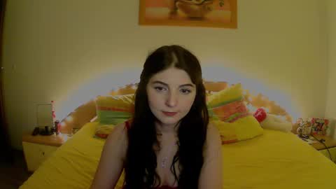 Snapshot of rose_2004 chatting on 2, 2, 2025 Rose online show from 2, 2, 2025