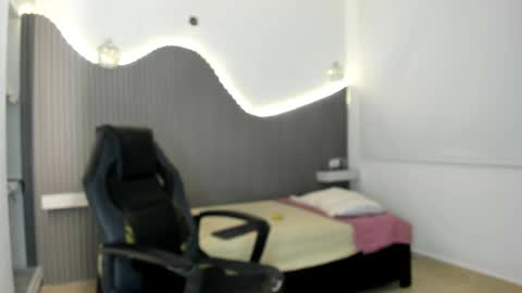 Snapshot of rose_bluet chatting on 15, 5, 2026 Rose online show from 15, 5, 2026