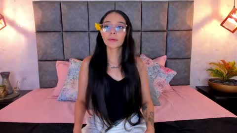 roseaurora online show from 7, 6, 2026