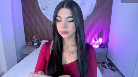 Snapshot of rosecassie chatting on 20, 5, 2026 Rose online show from 20, 5, 2026