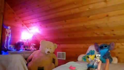 Snapshot of rosedahlia chatting on 15, 12, 2025 Dahlia Rose online show from 15, 12, 2025