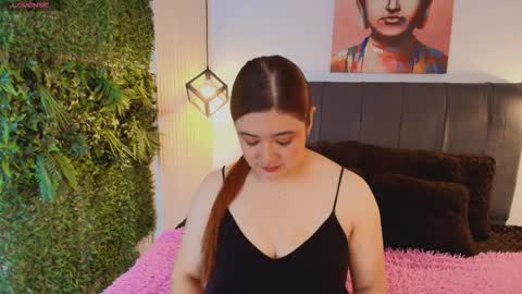 Snapshot of rosee_park chatting on 15, 12, 2025 Rosee online show from 15, 12, 2025