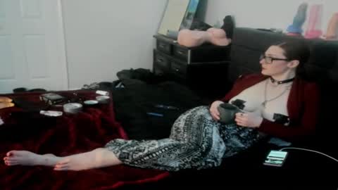 Rose Hatter online show from 15, 2, 2025