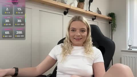 Snapshot of rosekate97 chatting on 25, 11, 2025 rose97 online show from 25, 11, 2025