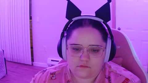 Snapshot of rosekiller55 chatting on 28, 10, 2025 rosekiller55 online show from 28, 10, 2025