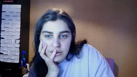 Snapshot of roselina_ chatting on 2, 2, 2026 Rose online show from 2, 2, 2026