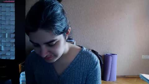 Snapshot of roselina_ chatting on 9, 2, 2026 Rose online show from 9, 2, 2026