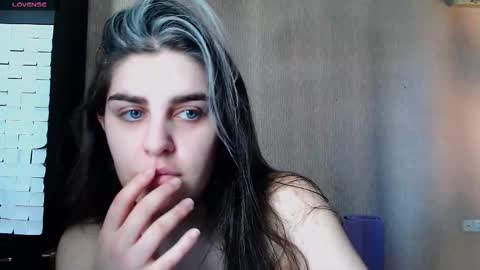 Snapshot of roselina_ chatting on 16, 2, 2026 Rose online show from 16, 2, 2026