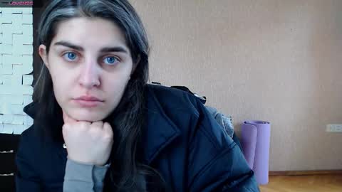 Snapshot of roselina_ chatting on 17, 2, 2026 Rose online show from 17, 2, 2026