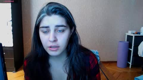 Snapshot of roselina_ chatting on 5, 3, 2026 Rose online show from 5, 3, 2026