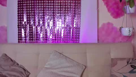 Snapshot of roselinedior chatting on 18, 2, 2025 Lyla OF roselinedior online show from 18, 2, 2025