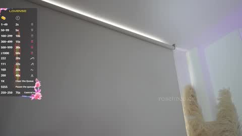 Lyla OF roselinedior online show from 6, 11, 2025