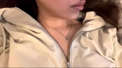 Mimi online show from 4, 12, 2025