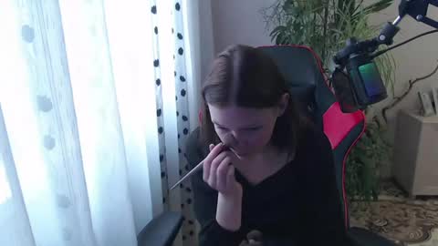 Snapshot of rosendalounsberry chatting on 13, 4, 2026 Lina online show from 13, 4, 2026