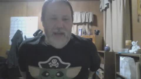 Snapshot of rosepanda chatting on 5, 2, 2025 Lost4gain online show from 5, 2, 2025