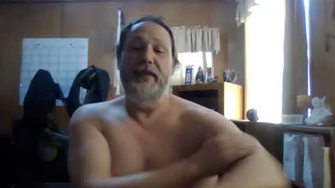 Snapshot of rosepanda chatting on 5, 2, 2025 Lost4gain online show from 5, 2, 2025