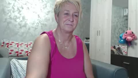 Lovepinklilly online show from 29, 9, 2025