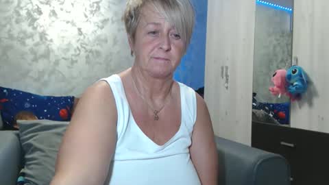 Lovepinklilly online show from 16, 12, 2025