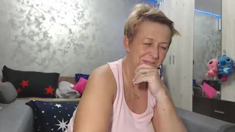 Lovepinklilly online show from 3, 4, 2026