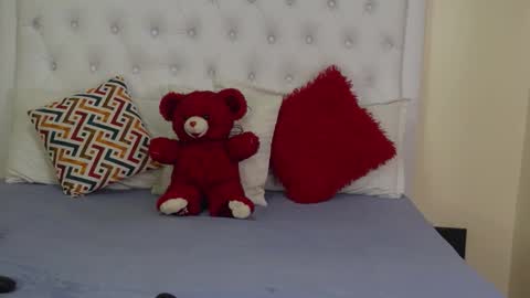 Snapshot of roses_rred chatting on 7, 2, 2026 roses_rred online show from 7, 2, 2026