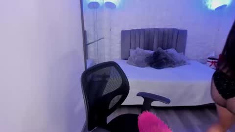 Rose Taylor online show from 22, 9, 2025