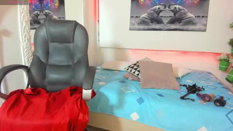 rosi_cooper online show from 13, 2, 2025