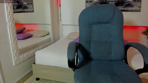 rosi_cooper online show from 18, 10, 2025