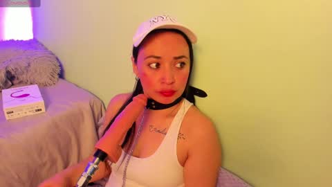 Snapshot of rosie_jhons chatting on 13, 2, 2025 rosie_jhons online show from 13, 2, 2025