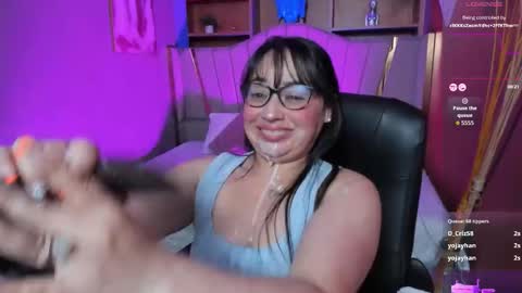 Snapshot of rosie_jhons chatting on 22, 10, 2025 rosie_jhons online show from 22, 10, 2025