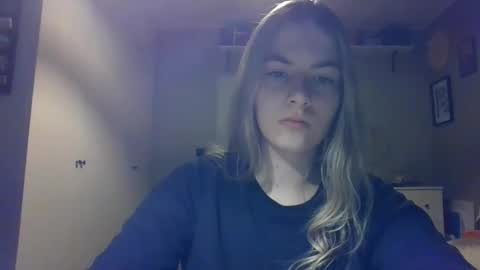 Snapshot of rosie_june chatting on 18, 12, 2024 Rosie online show from 18, 12, 2024