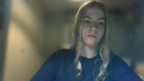 Snapshot of rosie_june chatting on 19, 12, 2024 Rosie online show from 19, 12, 2024