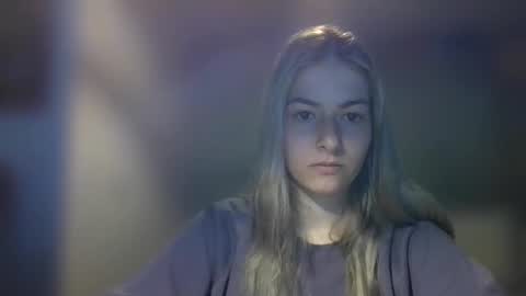 Snapshot of rosie_june chatting on 13, 2, 2025 Rosie online show from 13, 2, 2025