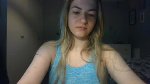 Snapshot of rosie_june chatting on 19, 5, 2026 Rosie online show from 19, 5, 2026