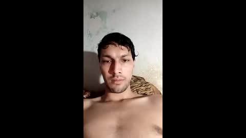 Snapshot of roskof69 chatting on 25, 11, 2025 Ribuu online show from 25, 11, 2025