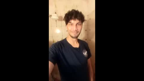 Snapshot of roskof69 chatting on 2, 12, 2025 Ribuu online show from 2, 12, 2025