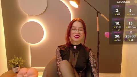 Snapshot of rosse_98_ chatting on 17, 10, 2025 Miss Rosse online show from 17, 10, 2025