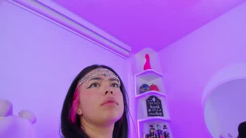   online show from 30, 10, 2025