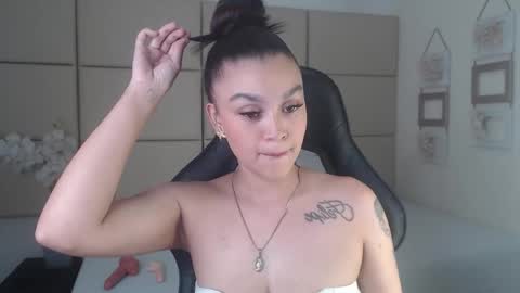 Snapshot of rossi_baker chatting on 21, 10, 2025 Rossi online show from 21, 10, 2025