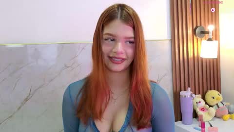 Snapshot of rossi_purple chatting on 20, 11, 2025 ANAHI online show from 20, 11, 2025