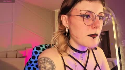 rossiie_hunt_ online show from 11, 5, 2026