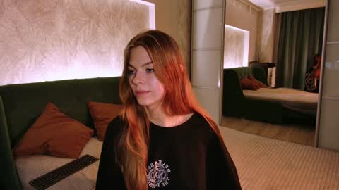 rosy_black_ online show from 7, 12, 2024