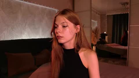 rosy_black_ online show from 4, 7, 2026