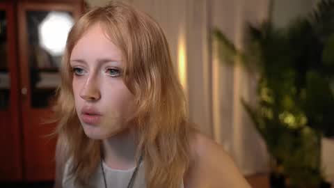 rosy_petal online show from 10, 9, 2025