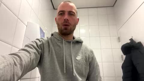 Snapshot of rotteei1 chatting on 13, 1, 2026 rotteei1 online show from 13, 1, 2026