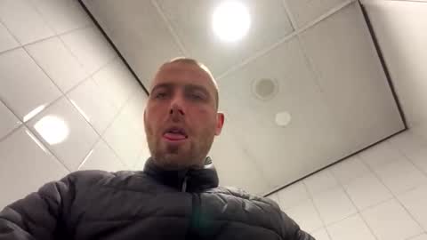 Snapshot of rotteei1 chatting on 15, 1, 2026 rotteei1 online show from 15, 1, 2026