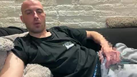 Snapshot of rotteei1 chatting on 23, 3, 2026 rotteei1 online show from 23, 3, 2026