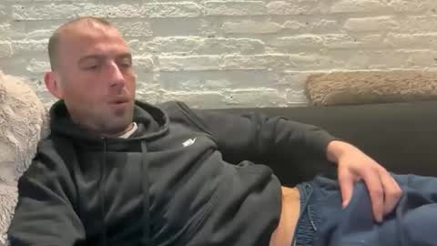 Snapshot of rotteei1 chatting on 28, 3, 2026 rotteei1 online show from 28, 3, 2026